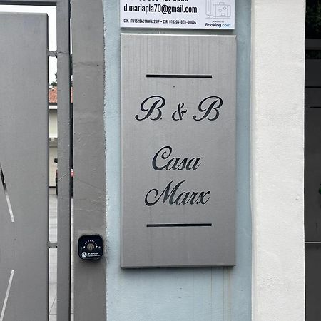 Casa Marx Bed and Breakfast Sedriano Buitenkant foto
